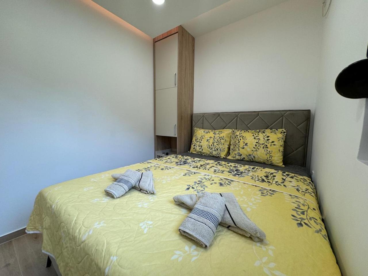 Apartment Vento Di Bocche III Kotor Exterior photo